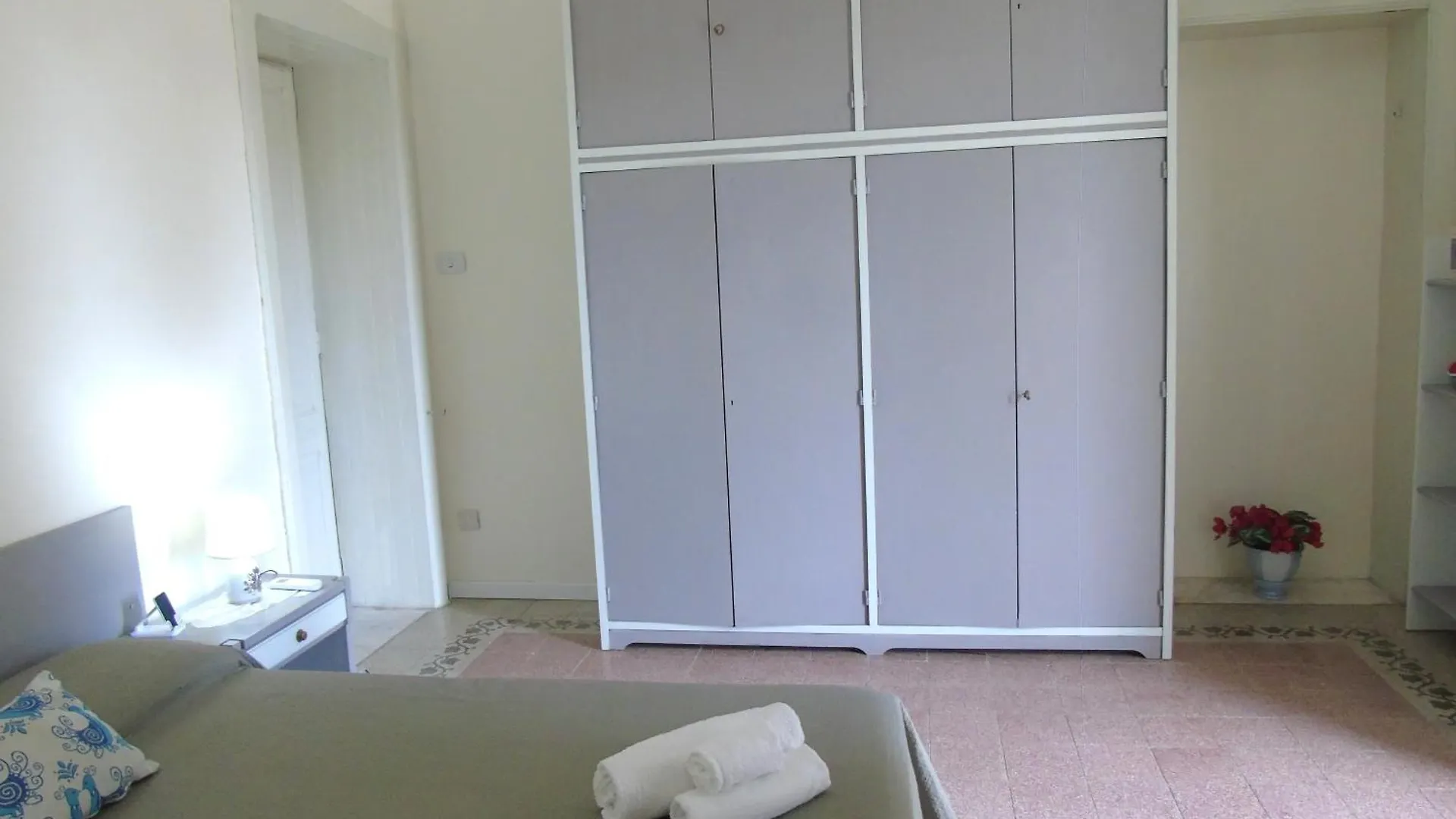 Villino Vanzetti 1930 Cagliari Bed & Breakfast